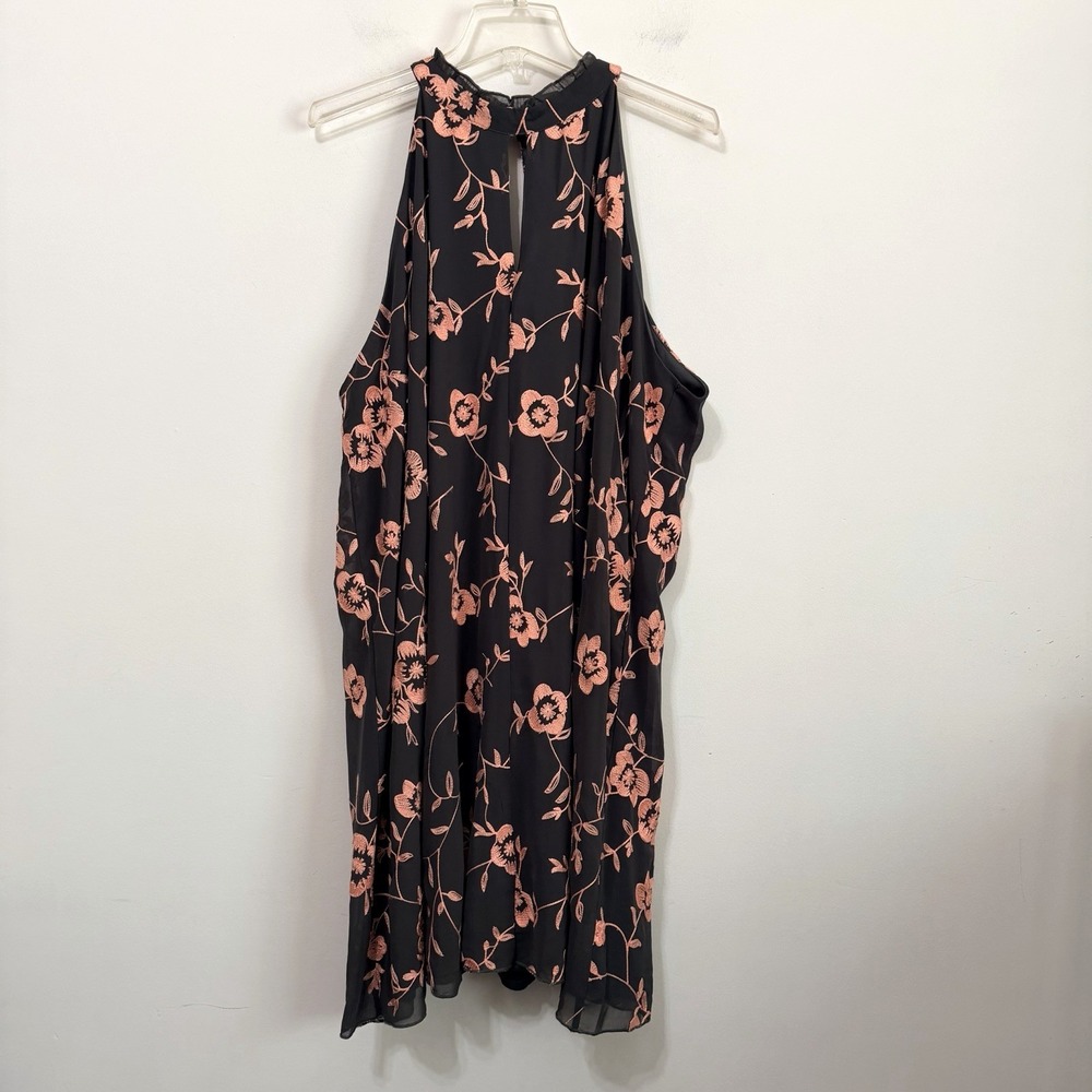 J Gee Dress 3X‎ Plus Gray Pink Keyhole Embroidered Flowers Summer Sleeveless NEW